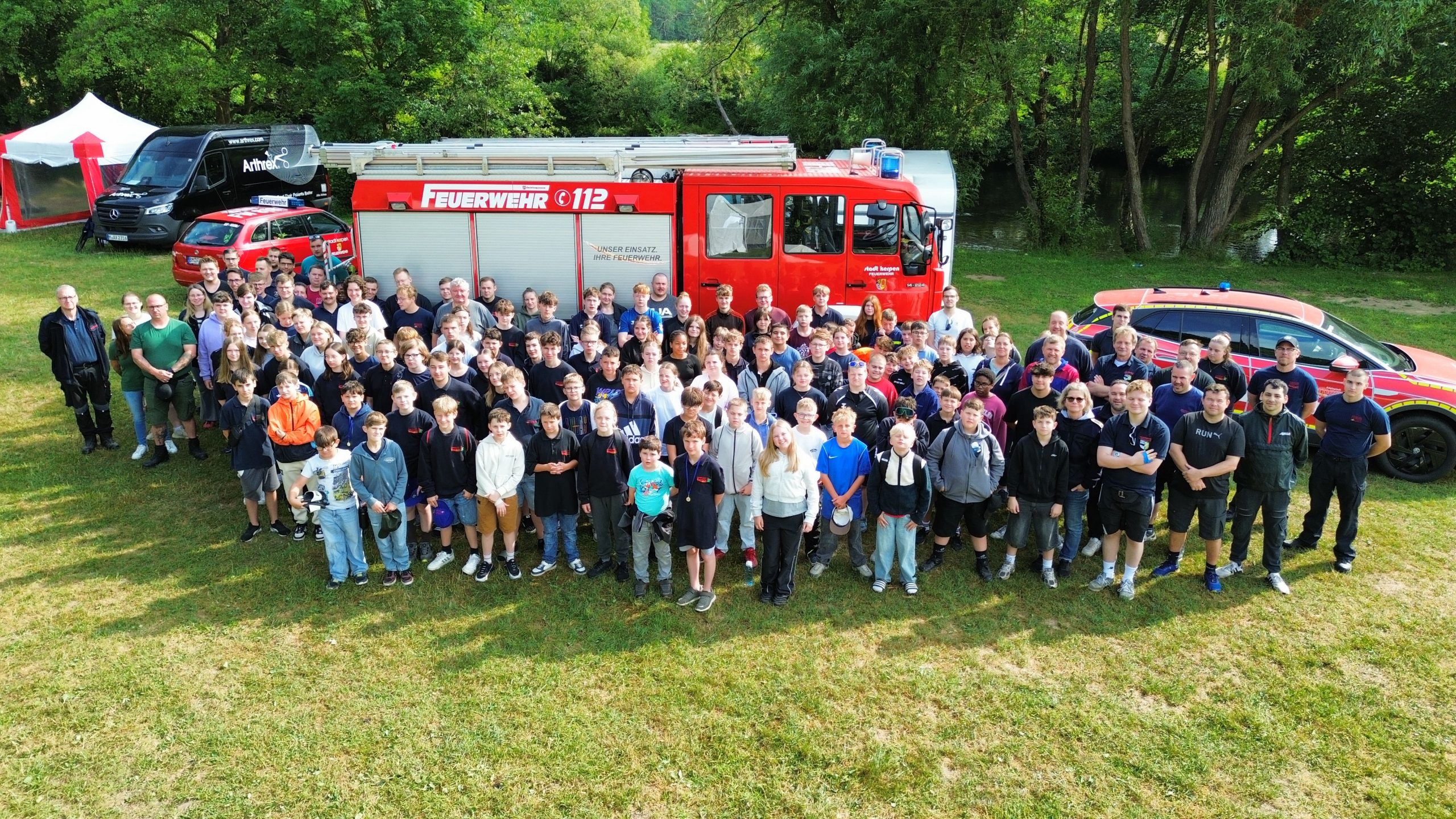 Mehr über den Artikel erfahren Erlebnisreiches Zeltlager der Jugendfeuerwehr – Drei Tage voller Teamgeist, Spaß und Gemeinschaft